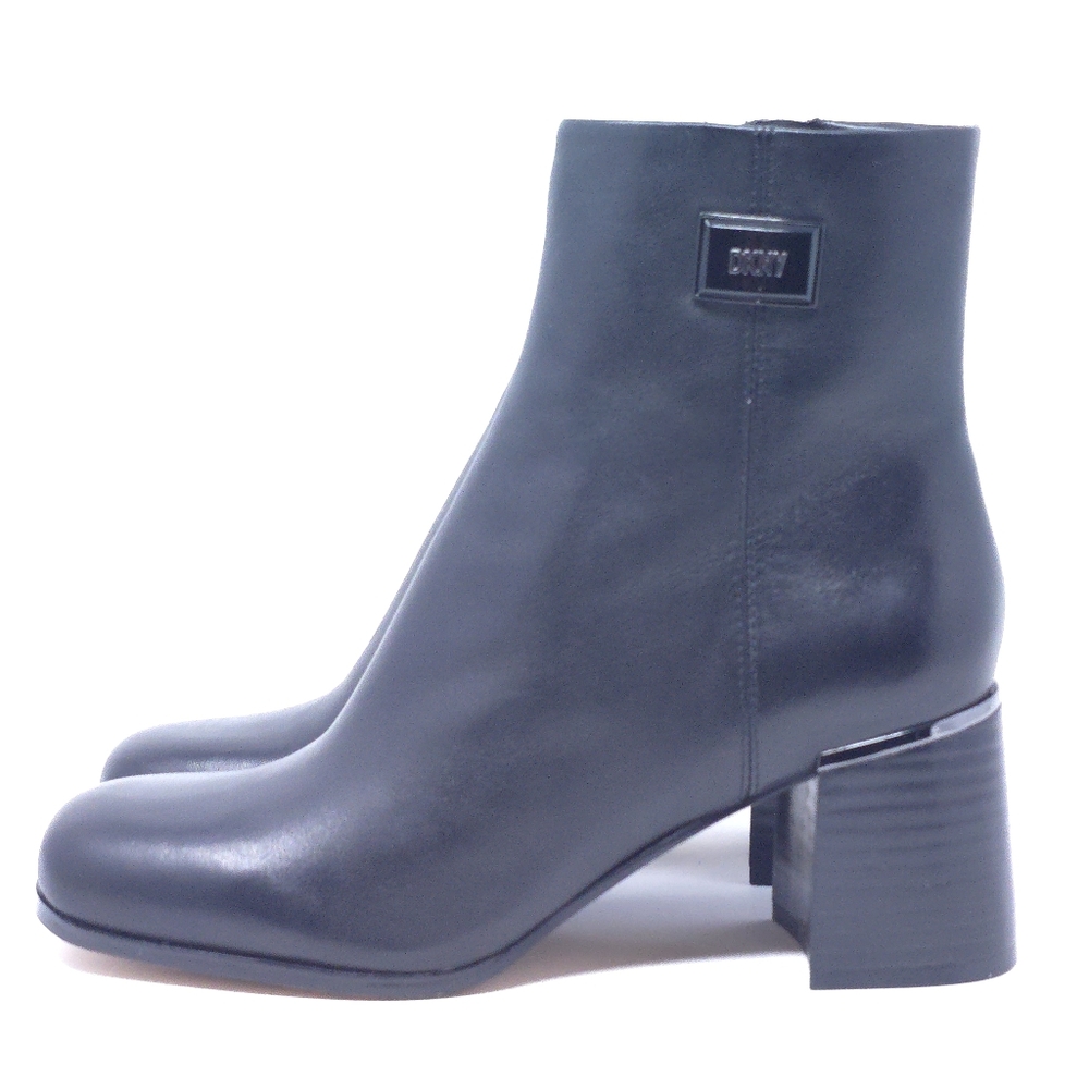 DKNY Ranya Zip Ankle Bootie Black Leather Size 7 Style K3303470 - Picture 5 of 10